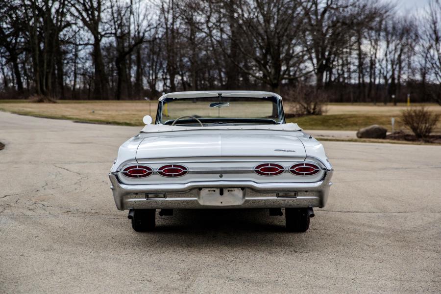  Oldsmobile Starfire Convertible (3667) 1962 года  (фото 30 из 35)